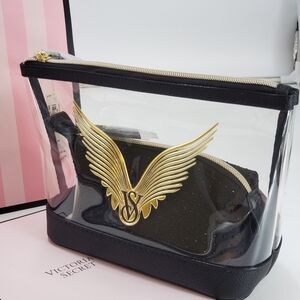 Victoria's Secret Fashion Show 2025  Cosmetic Case Set  2 Piece NWT (C40)**